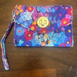 Vera Bradley Clutch Multiclolor
